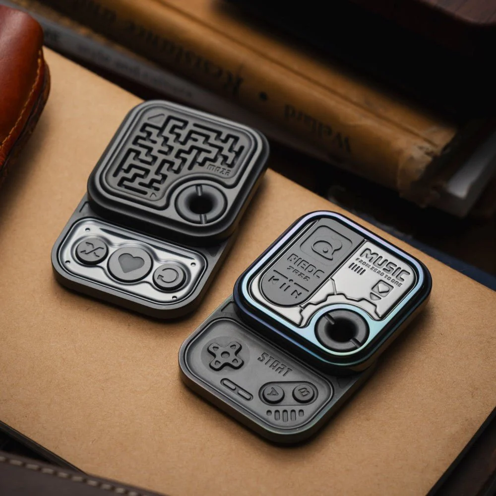 01EDC CD PLAYER CUBE