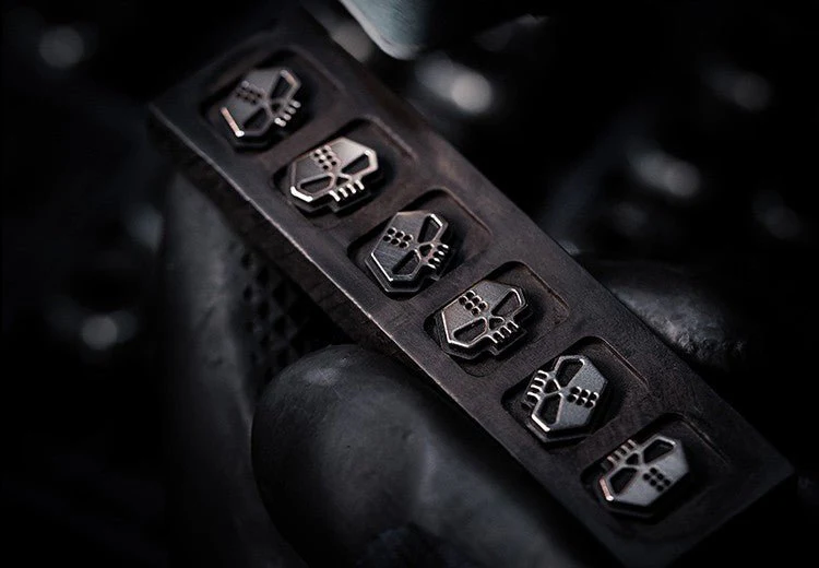 Lautie Warrior Monk Dice Knife Bead Pendant - Image 12