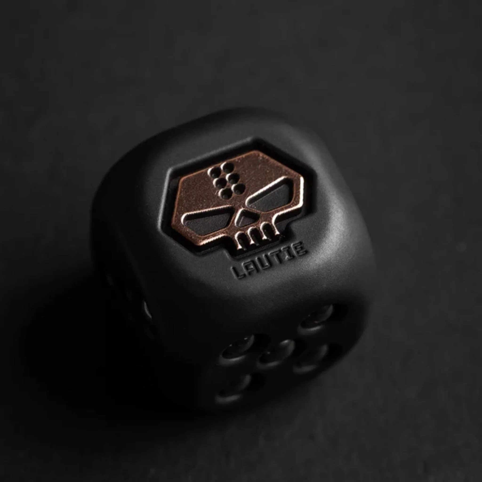 Lautie Warrior Monk Dice Knife Bead Pendant - Image 3