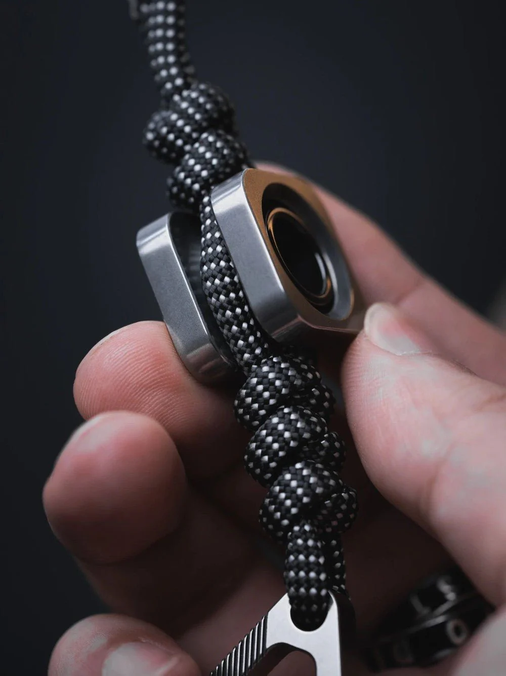 Lautie WORMHOLE Knife Bead Pendant - Image 18
