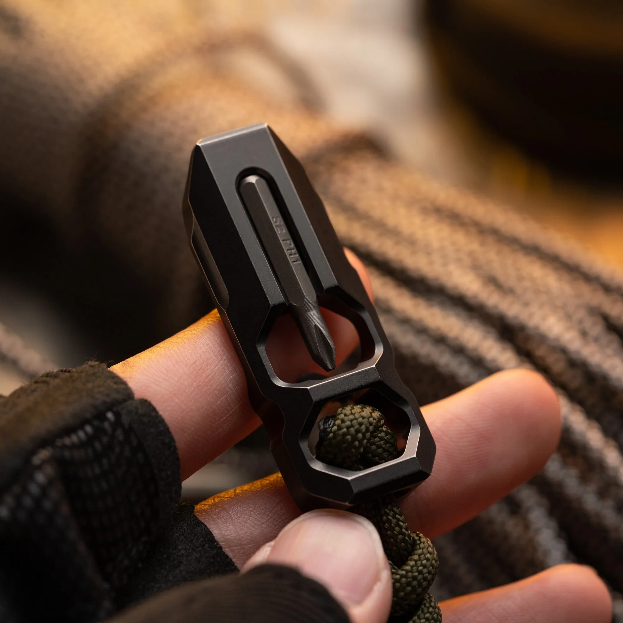Wanwu BEAVER Titanium EDC Multi-Tool Prybar - Image 11