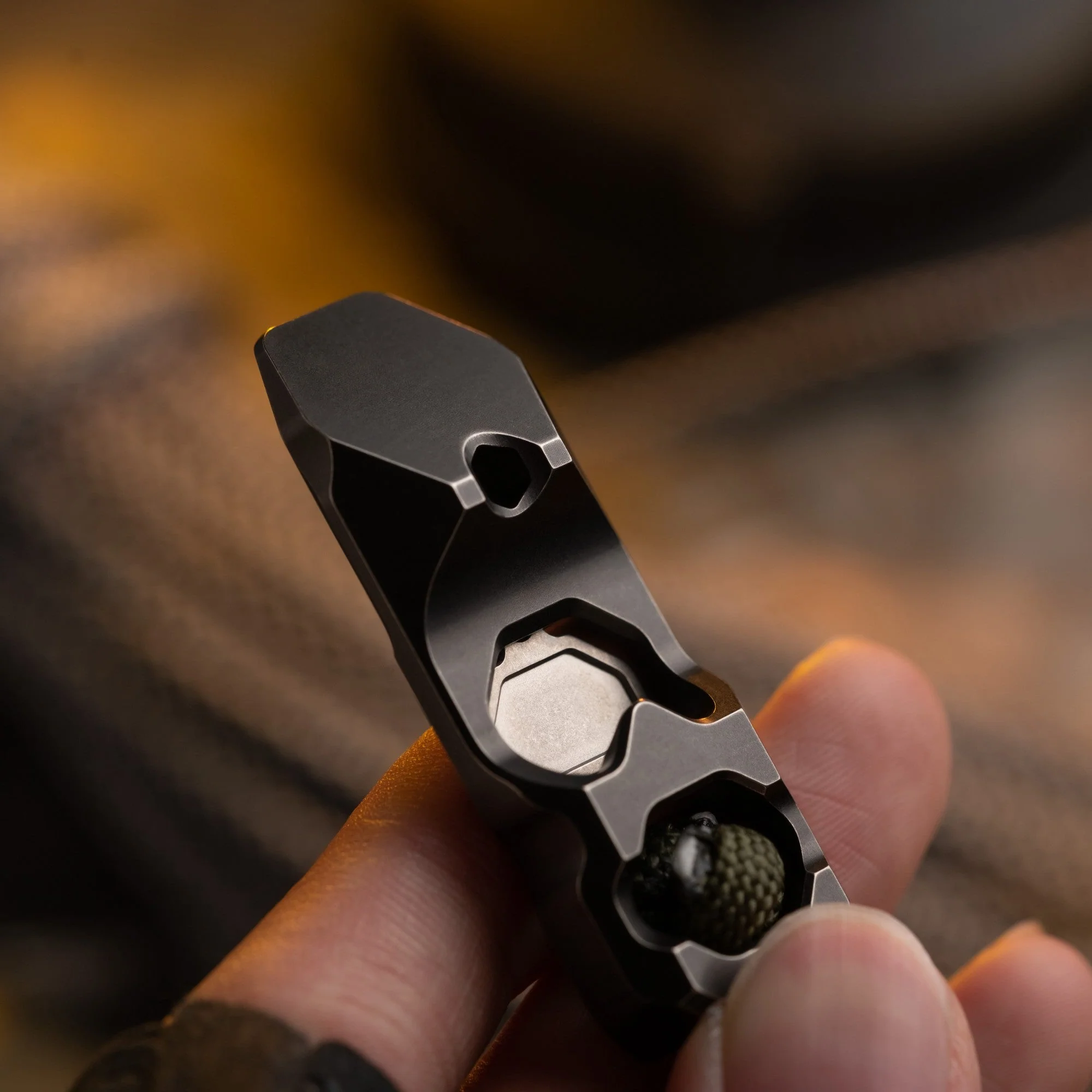 Wanwu BEAVER Titanium EDC Multi-Tool Prybar - Image 9