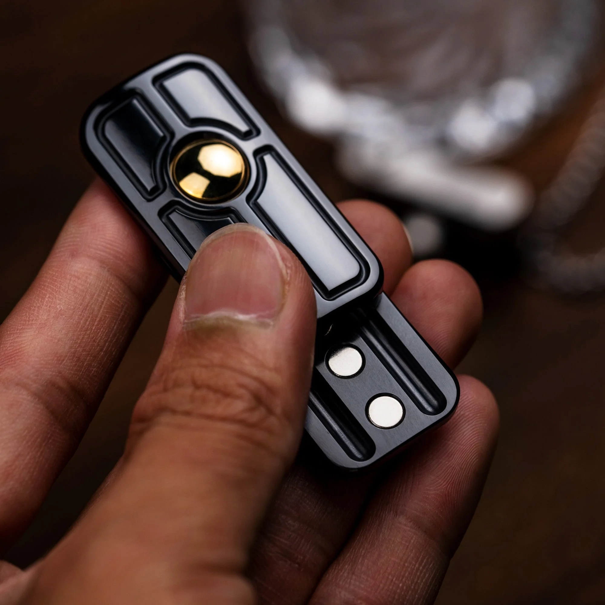 Wanwu CENTURION Shield Fidget Slider Clicker - Image 12