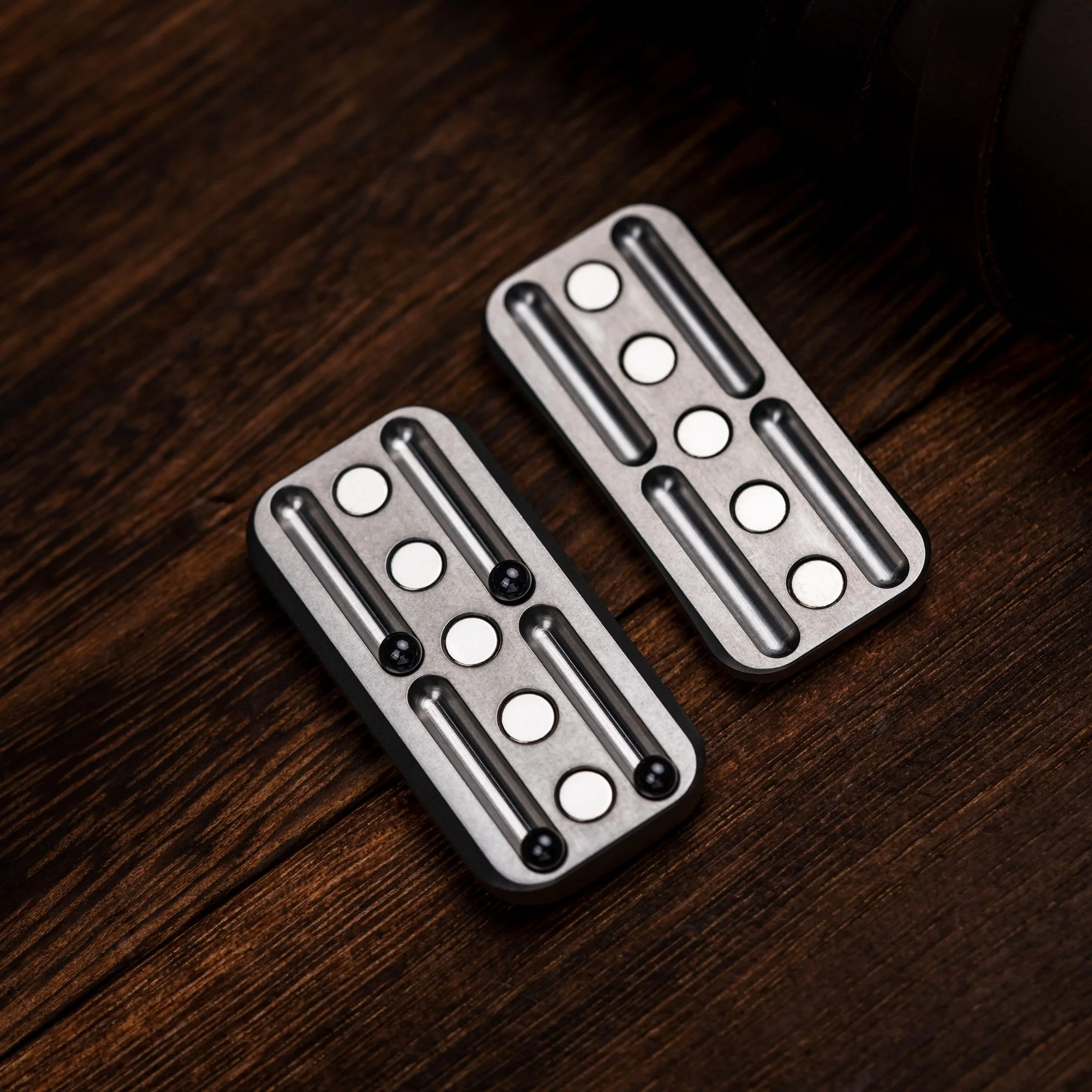 Wanwu CENTURION Shield Fidget Slider Clicker - Image 7