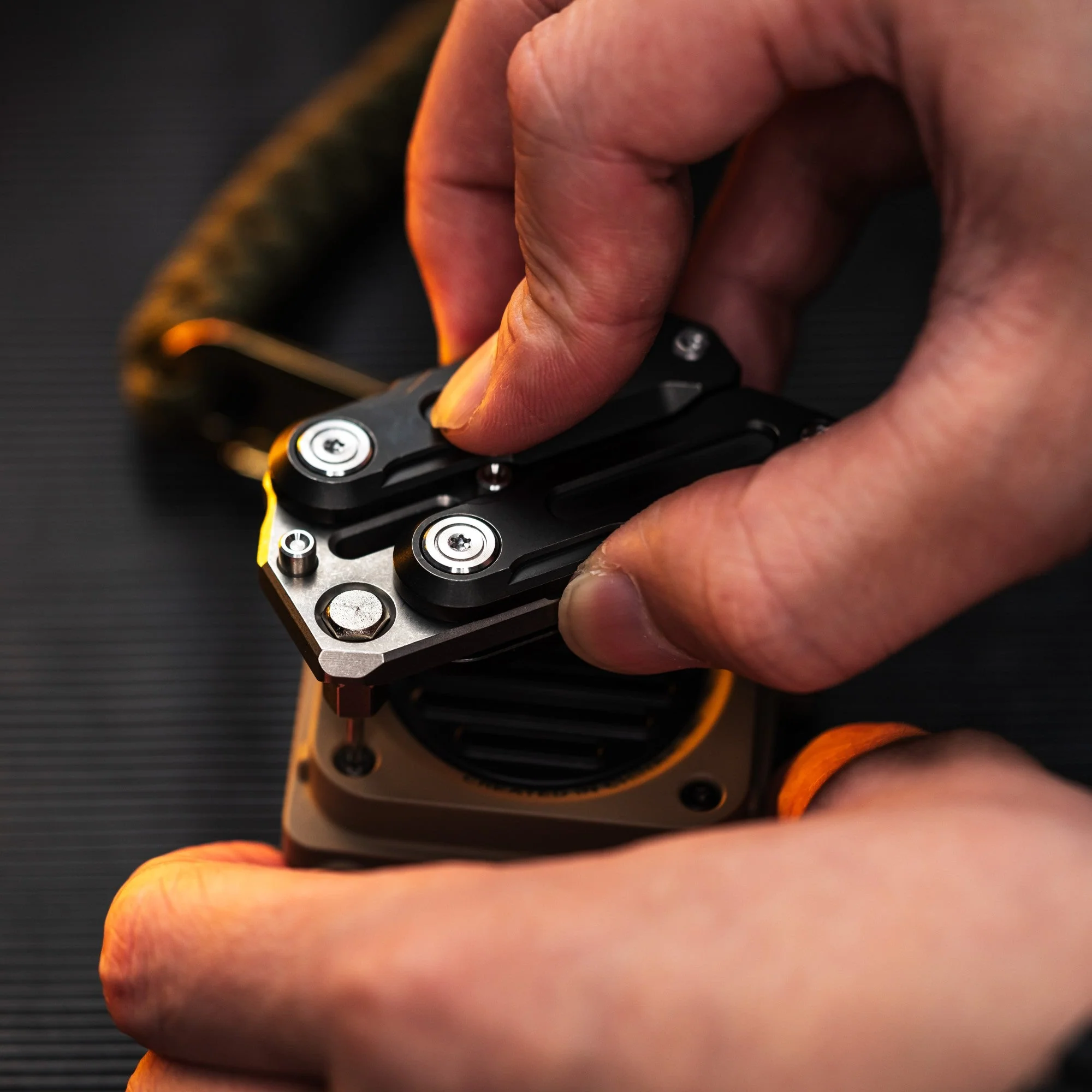 Wanwu COMPACT Gravity Fidget Prybar - Image 34