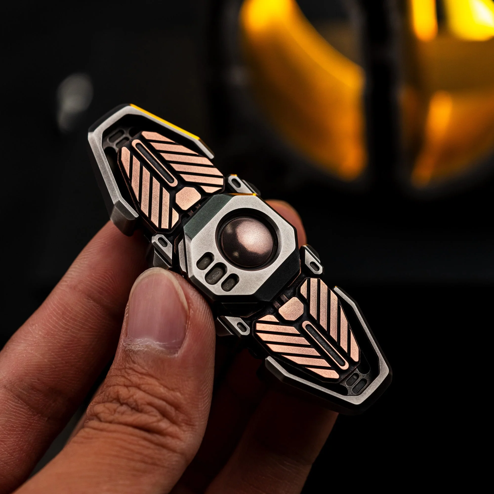 Wanwu COURIER Mini Robot Stretchable Fidget Spinner - Image 12