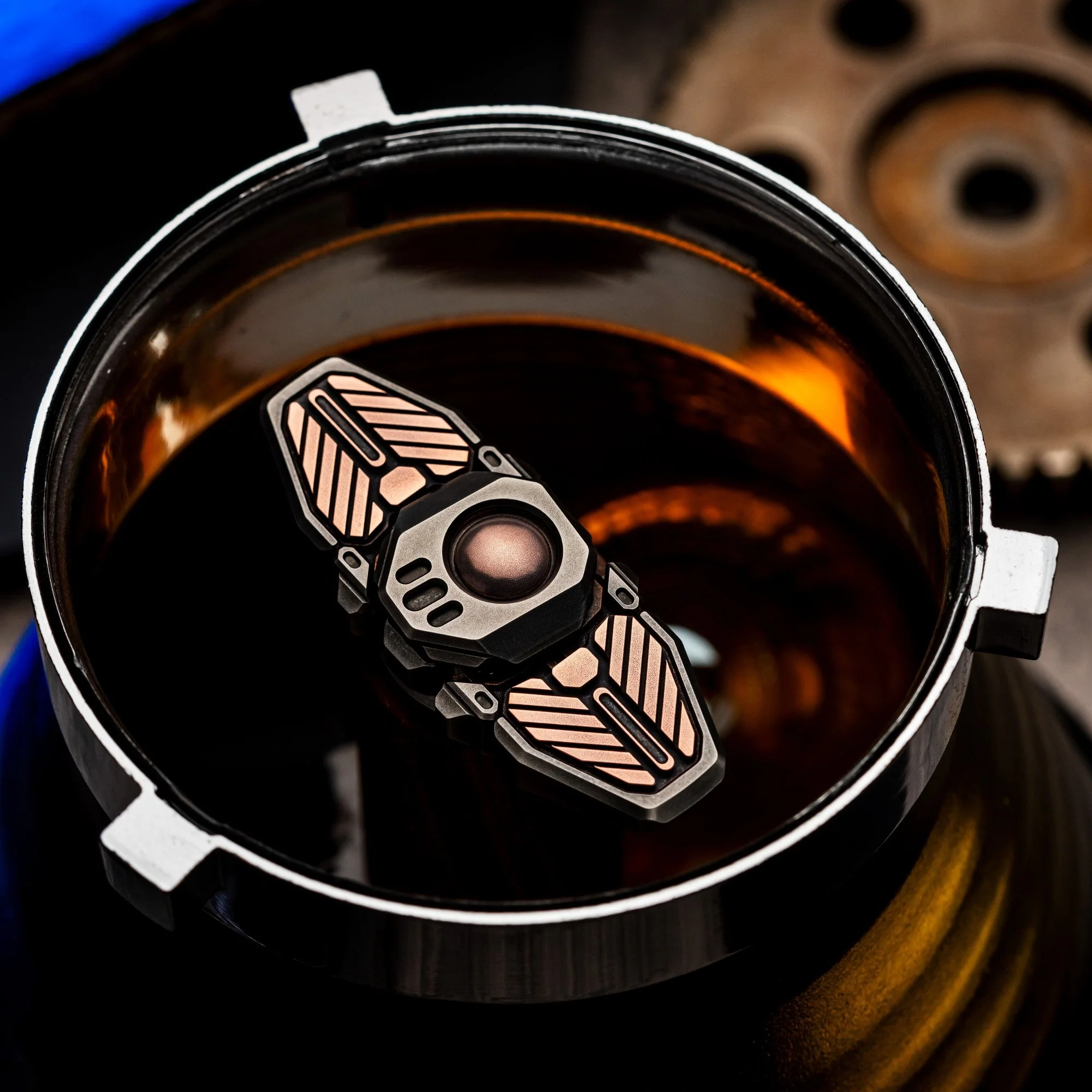 Wanwu COURIER Mini Robot Stretchable Fidget Spinner - Image 5
