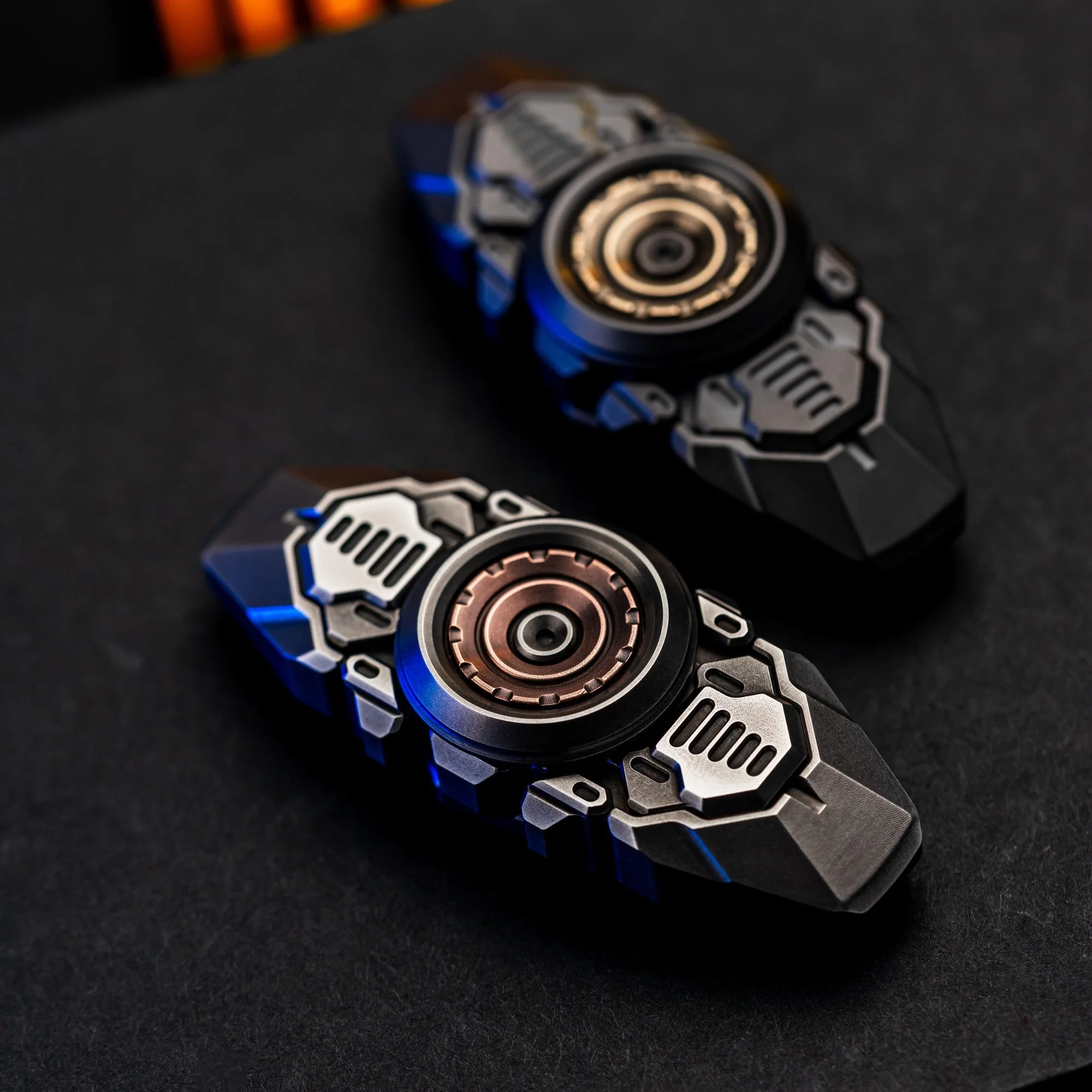 Wanwu COURIER Mini Robot Stretchable Fidget Spinner - Image 6
