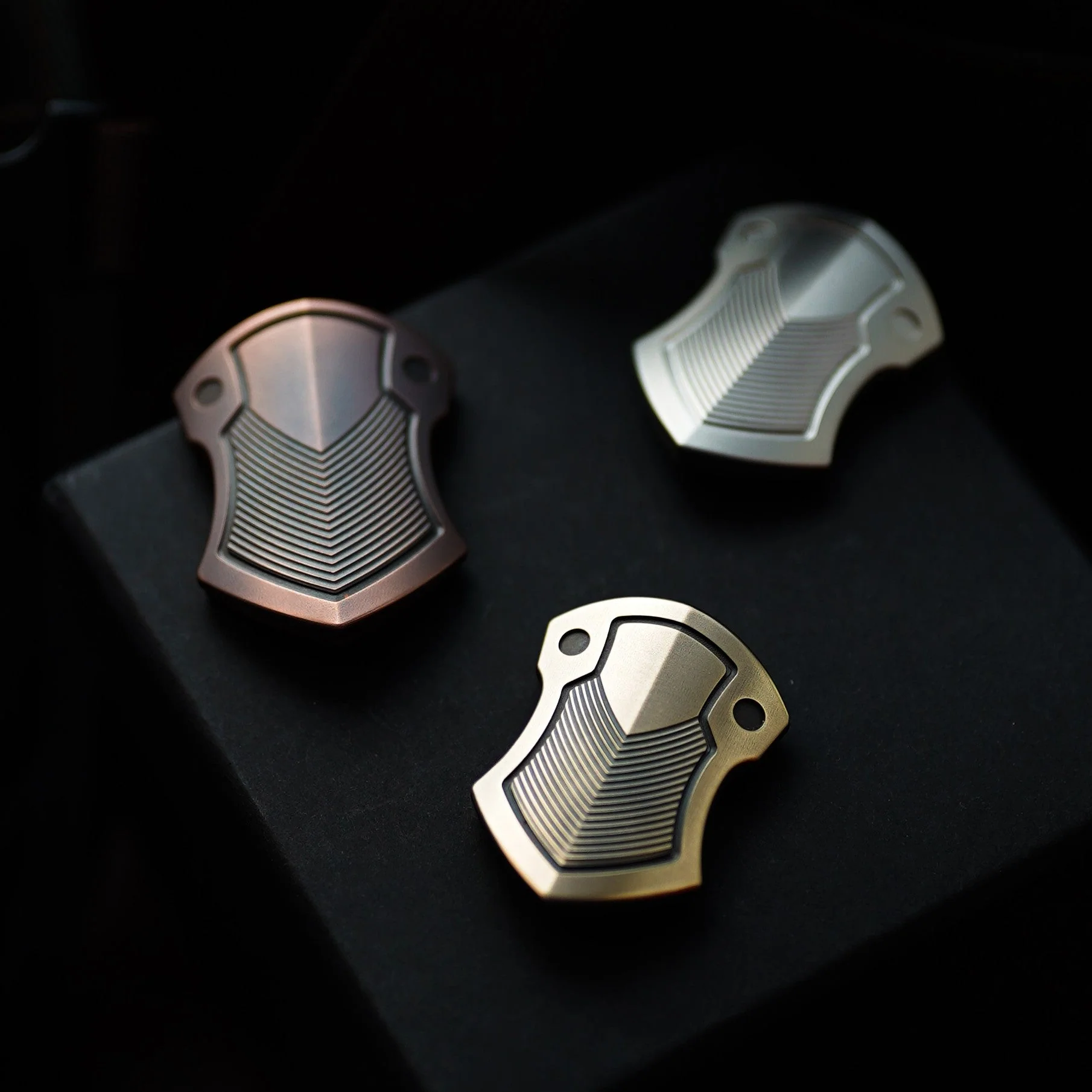 Wanwu KNIGHT Shield Fidget Slider - Image 4