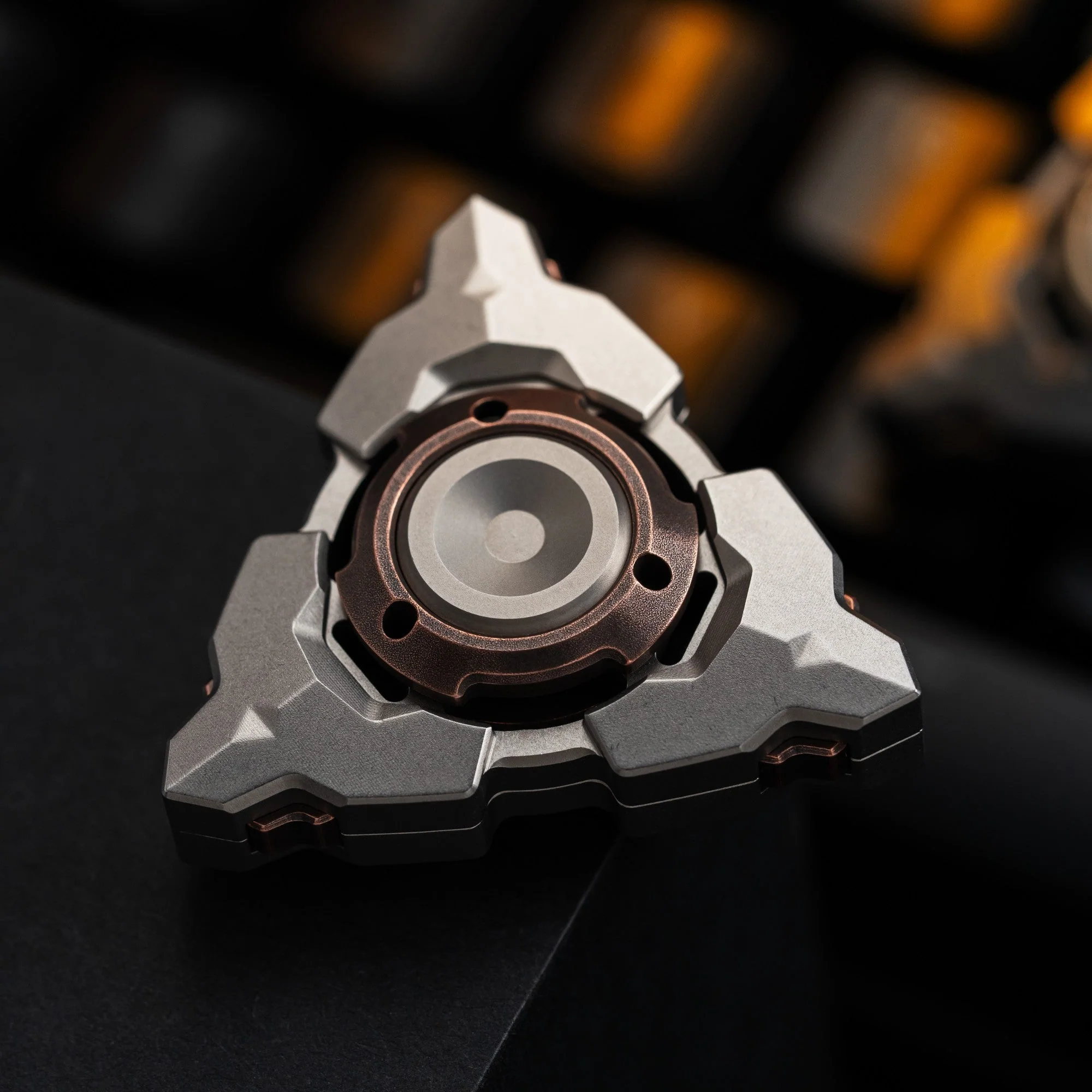 Wanwu Split Armor Fidget Spinner - Image 2