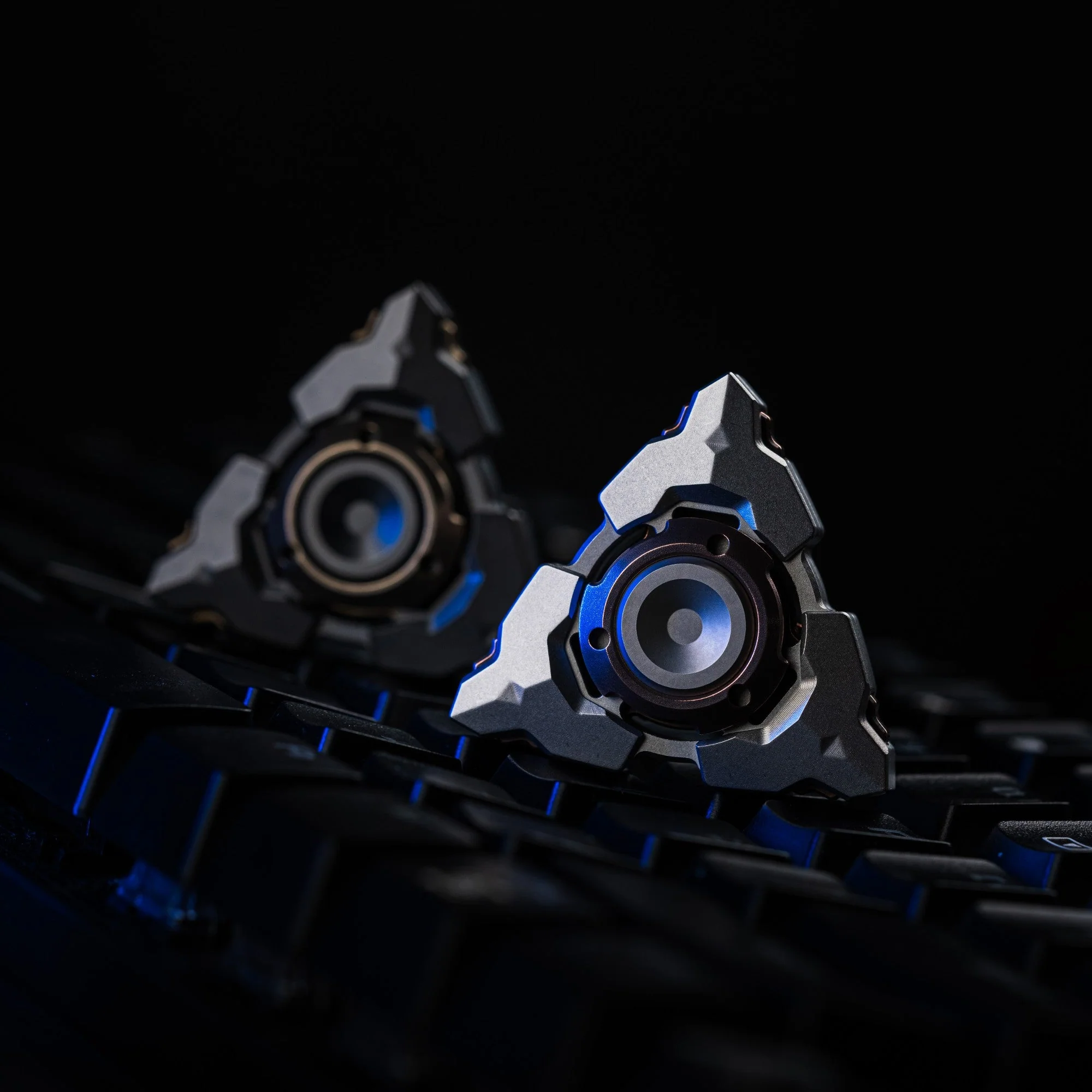 Wanwu Split Armor Fidget Spinner - Image 5