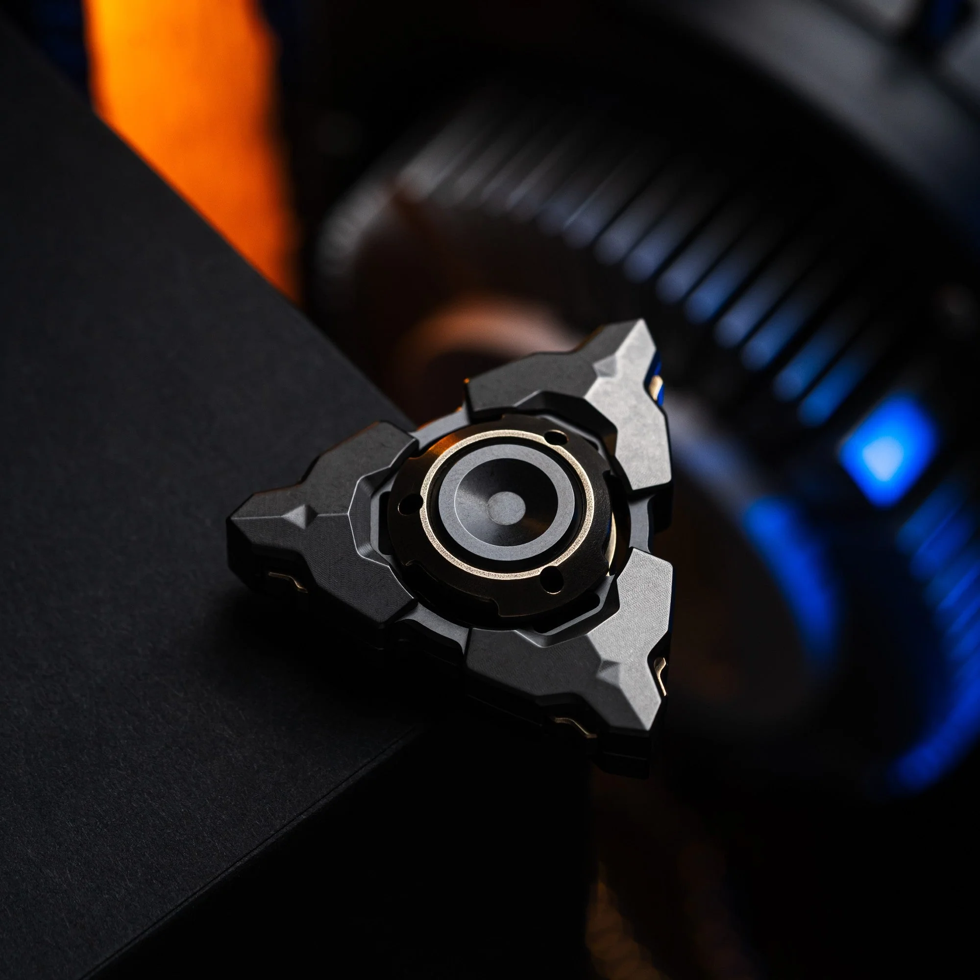 Wanwu Split Armor Fidget Spinner - Image 8