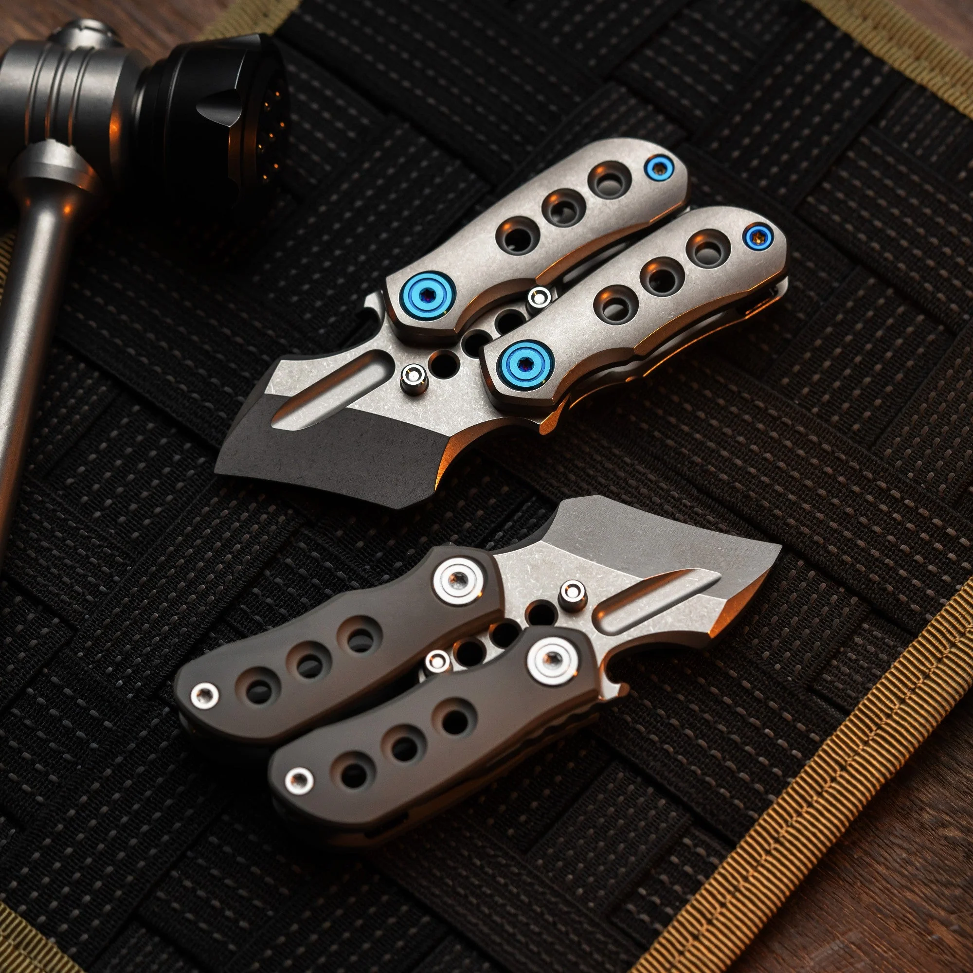 Wanwu V-BLOOD Gravity Fidget Prybar - Image 16