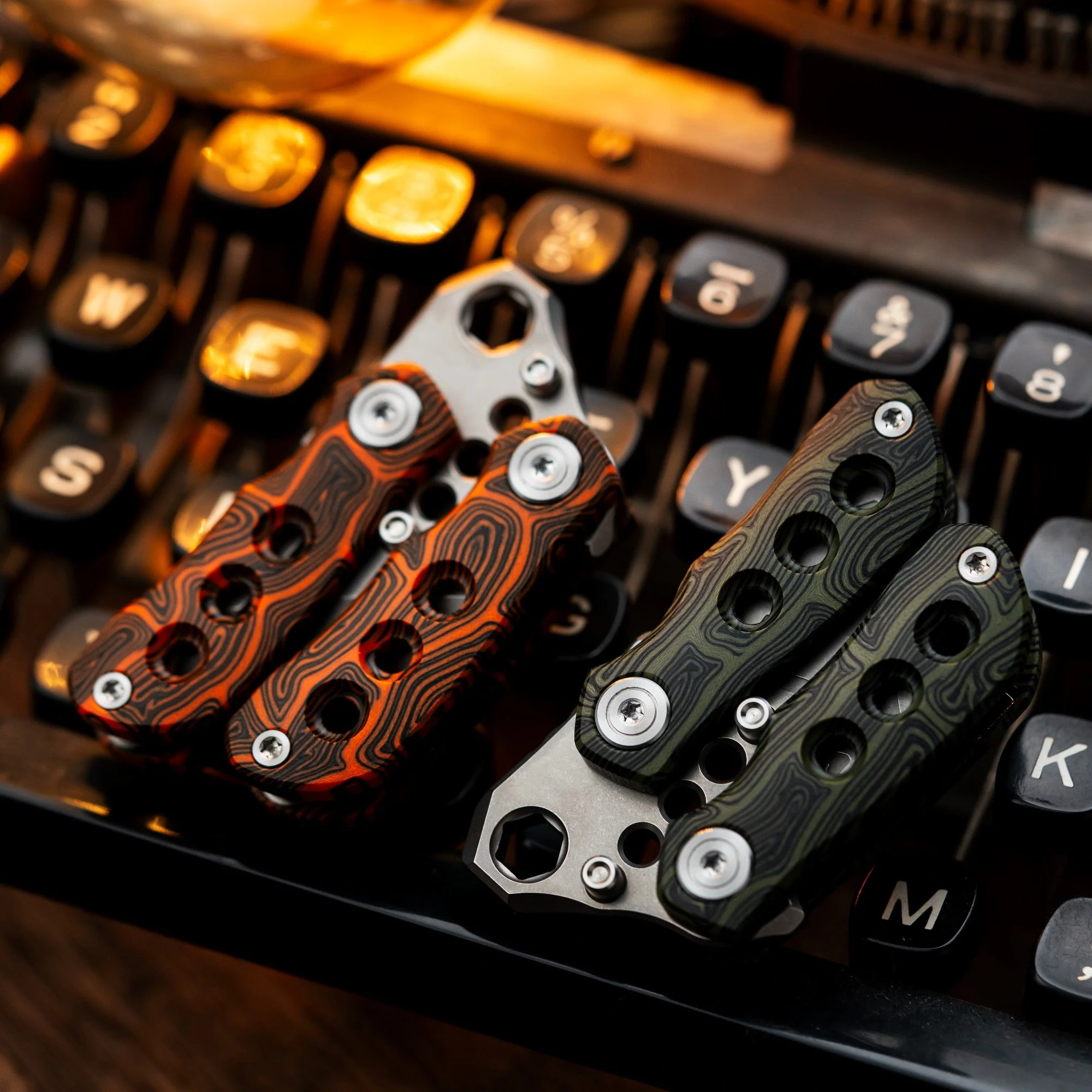 Wanwu V-BLOOD Gravity Fidget Prybar - Image 30